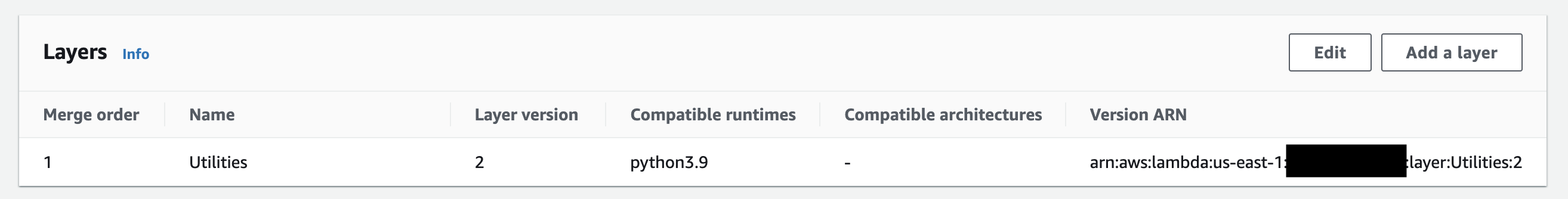 Esta imagen muestra las capas agregadas en la consola de funciones de AWS Lambda.