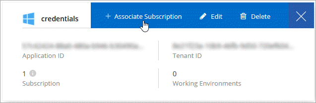 Captura de pantalla de la página Credentials, en la que puede agregar una suscripción a las credenciales de Azure desde el menú.