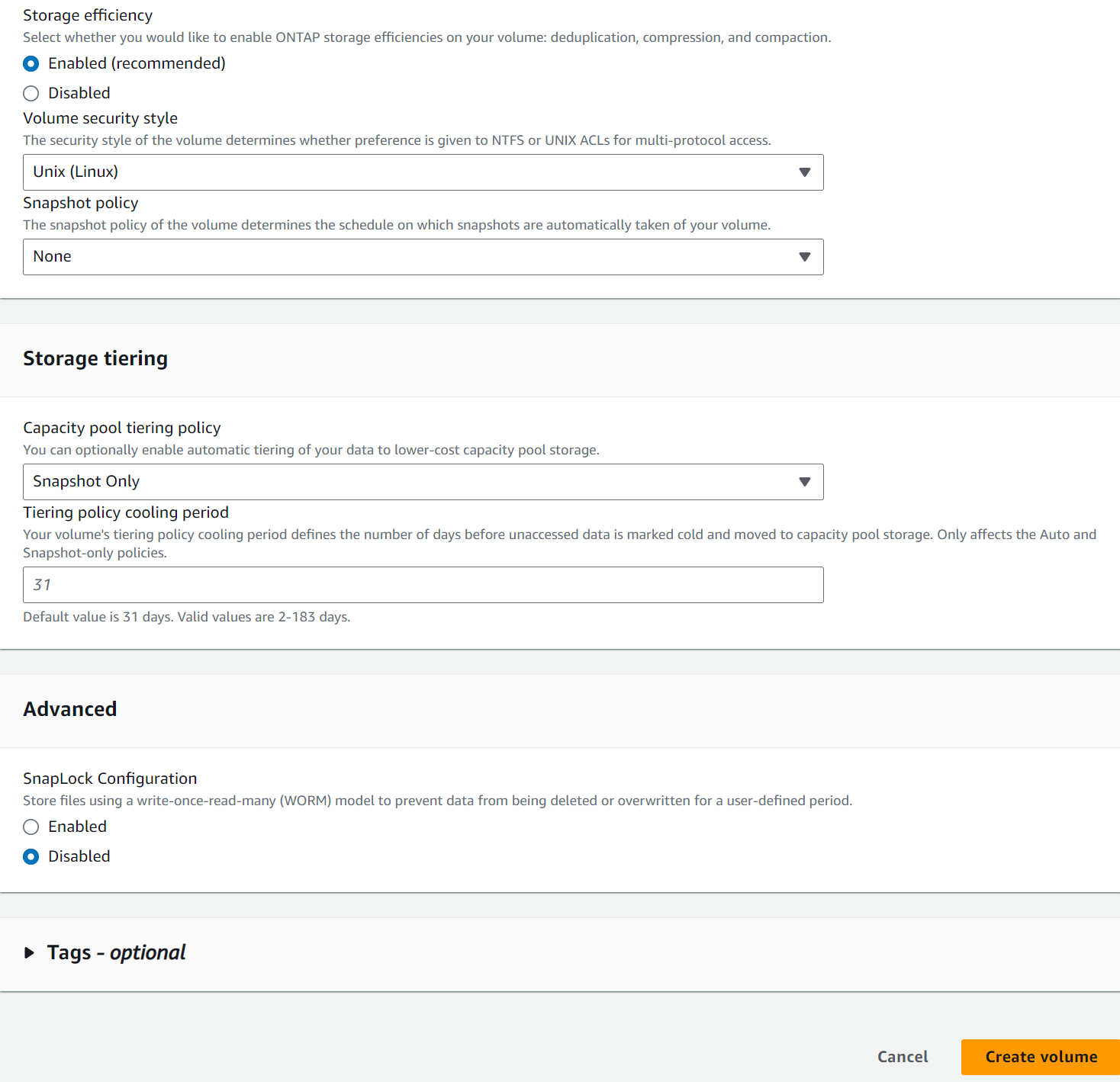 この画像は、AWS FSxコンソールからのAmazon FSx ONTAPボリュームのプロビジョニングを示しています。